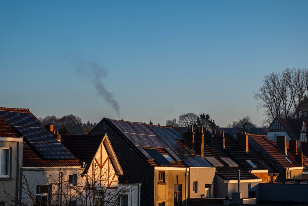 Zonnepanelen zijn flink goedkoper geworden en zo profiteer jij daar van